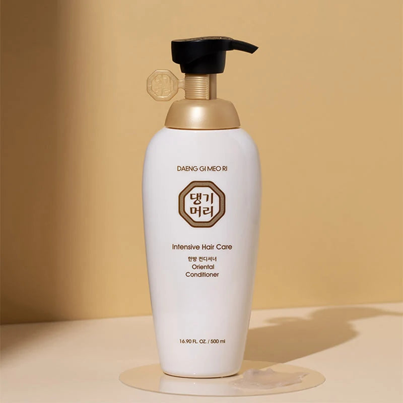 Daeng Gi Meo Ri Oriental Herbal Conditioner (500ml)